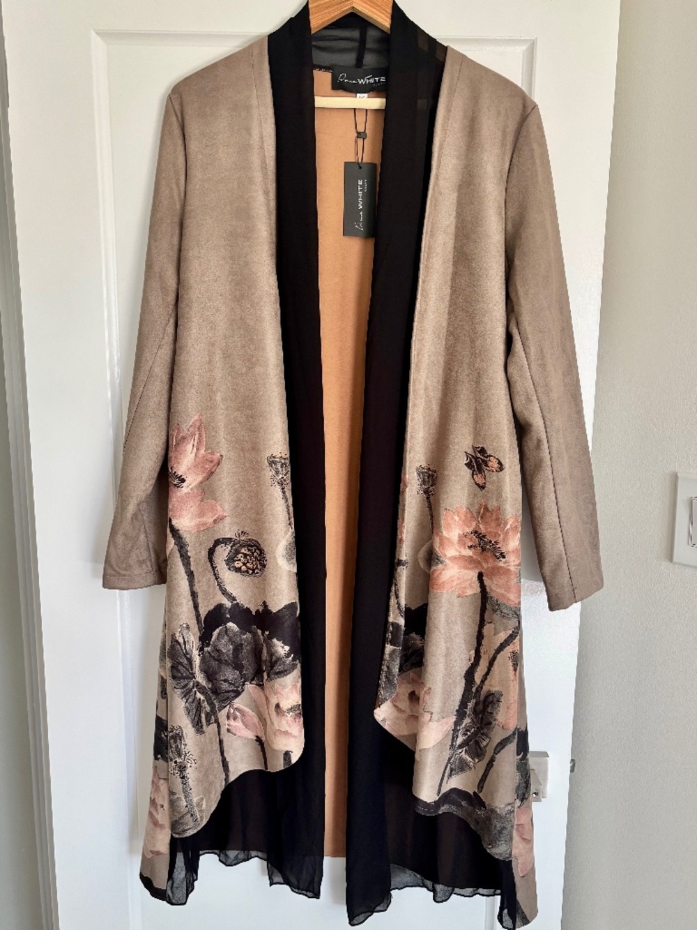 NWT Donna White Open Front Grey Floral Cardigan Coat Women’s Size Large